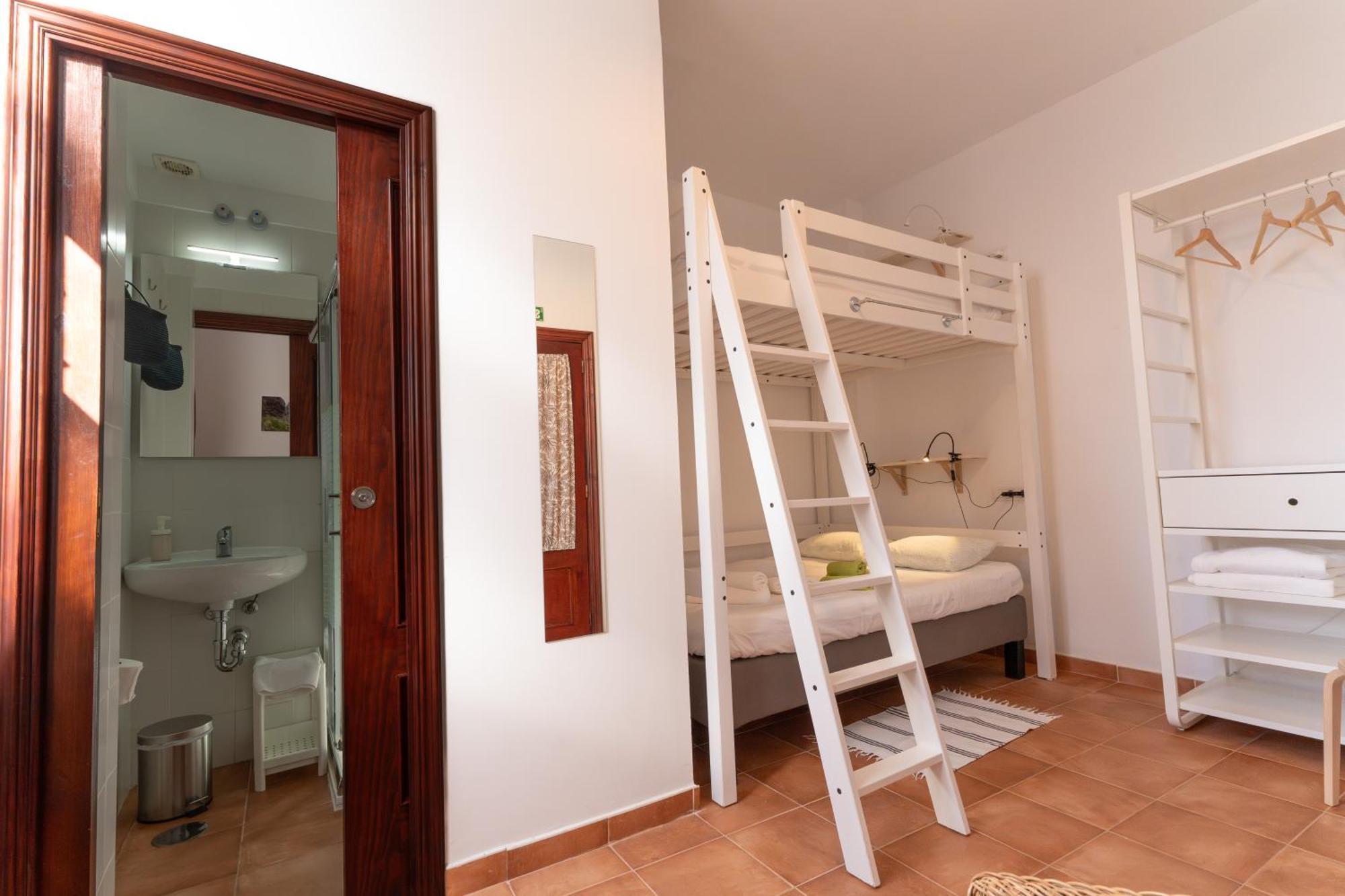 Tabaiba Guesthouse Couette-café 3*