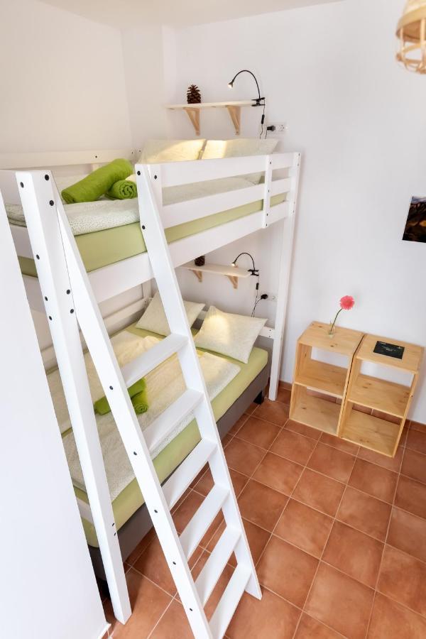Bed & Breakfast Tenohomes Rustic House With Terrace & Nature Views Buenavista Del Norte